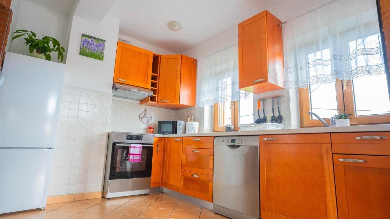 Apartma Tri Oljke Доброво Экстерьер фото