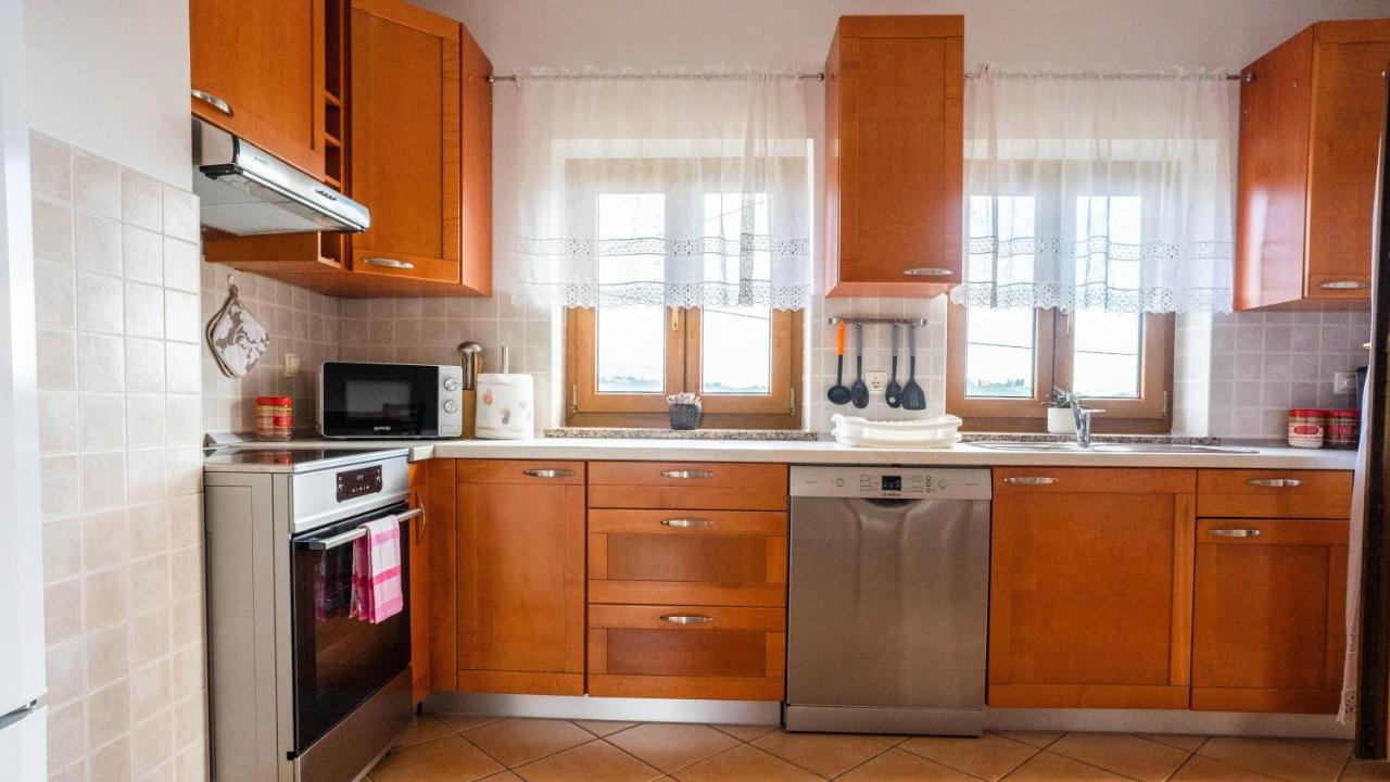 Apartma Tri Oljke Доброво Экстерьер фото